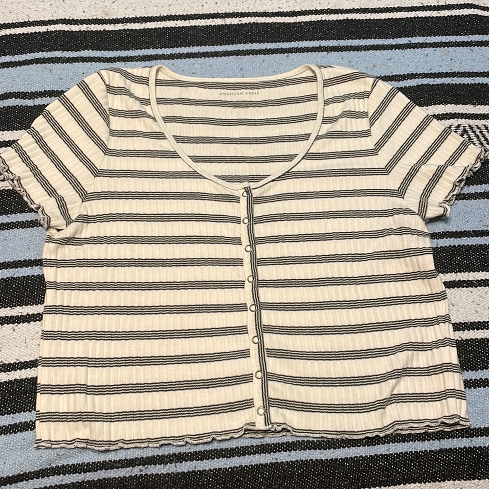 American Eagle white striped ribbed lettuce trim tee